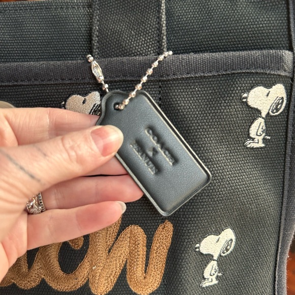 Coach x Peanuts Black Tote - Picture 4 of 17